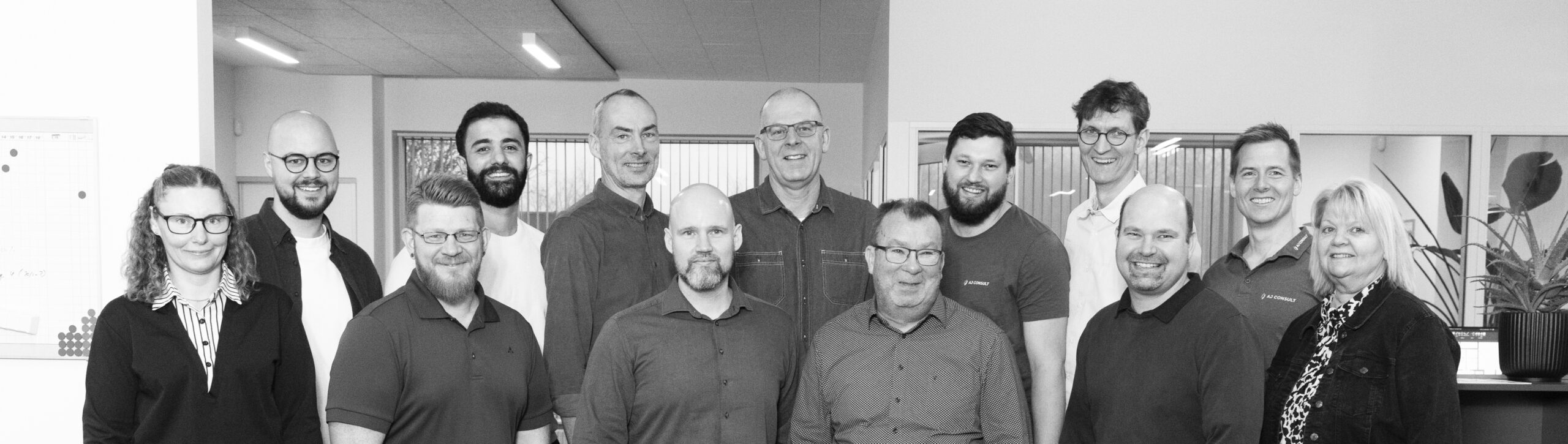 WEB_Teamfoto AJC beskæring A sorthvid